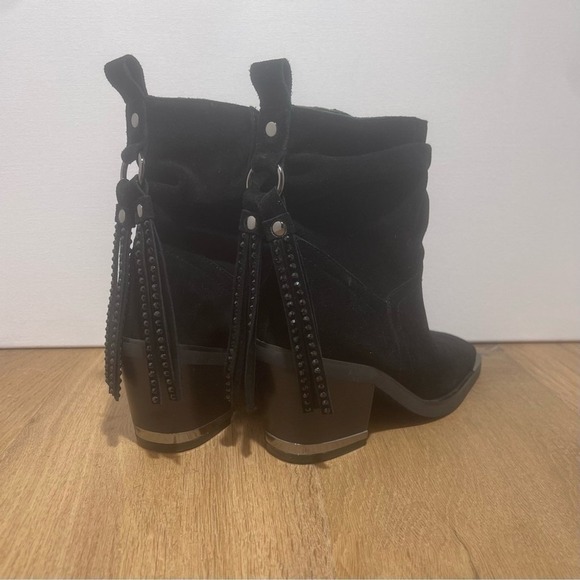 Vince Camuto Dremmia Slouch Suede Ankle Boot Size 5‎ Color Black NEW - Picture 5 of 6